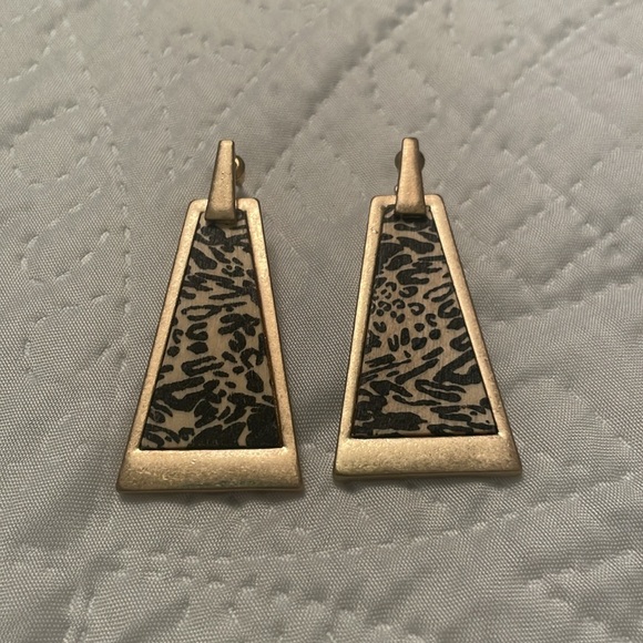 Animal Print Cheetah Print Post Backs Trapezoid Earrings Lightly Used - Picture 9 of 10